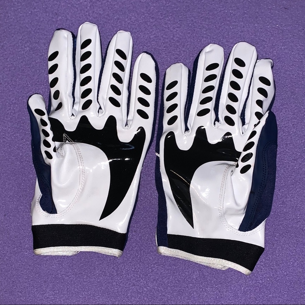 NFL equipment gloves